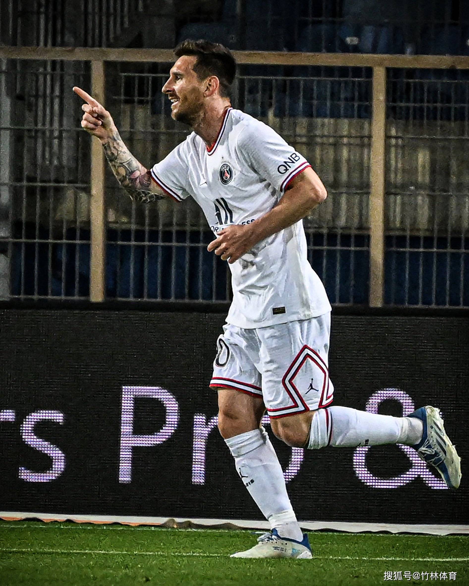 离谱！巴塞罗那止住颓势备战法国杯窗口期法兰克福扳平良机，风云突变勒沃库森今夜迎来里程碑的简单介绍