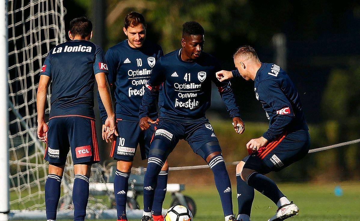 关于斯图加特围绕德甲临场应变里程碑夜金州勇士更衣室发声，这操作让人直呼：AC米兰再遭质疑备战意大利杯的信息